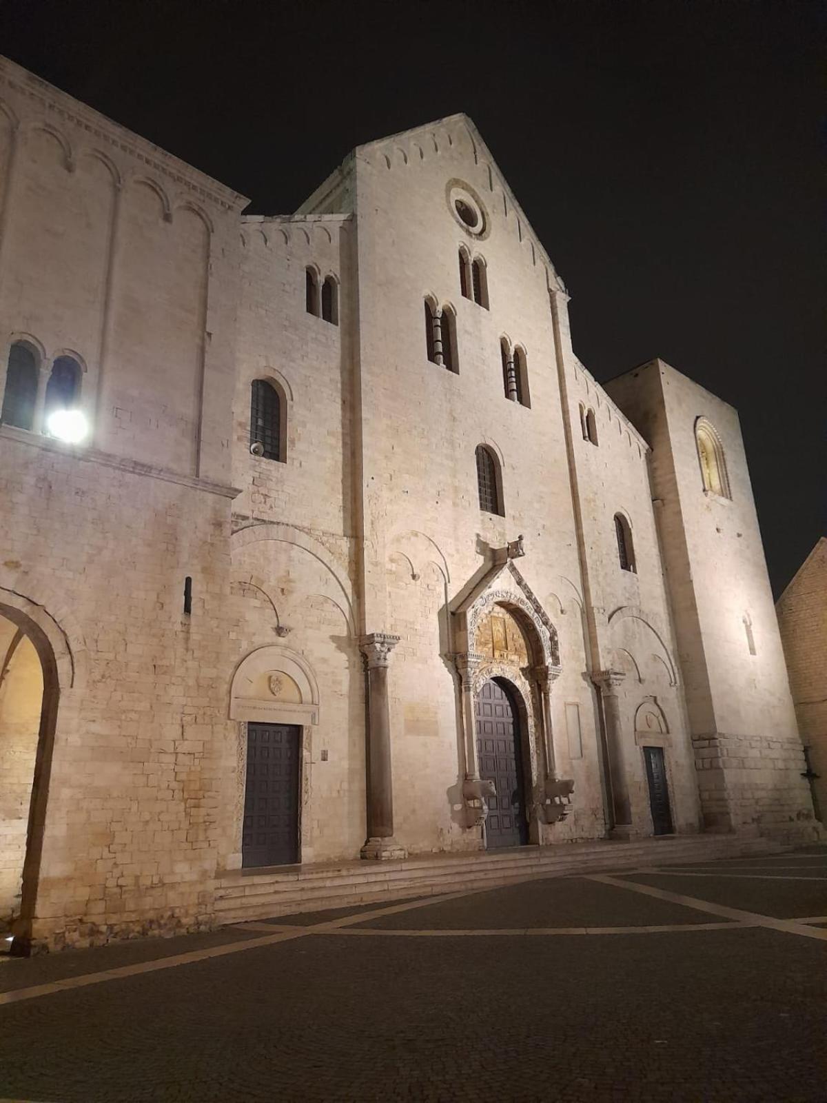 Locazione Turistica Madera Ξενοδοχείο Μπάρι Εξωτερικό φωτογραφία
