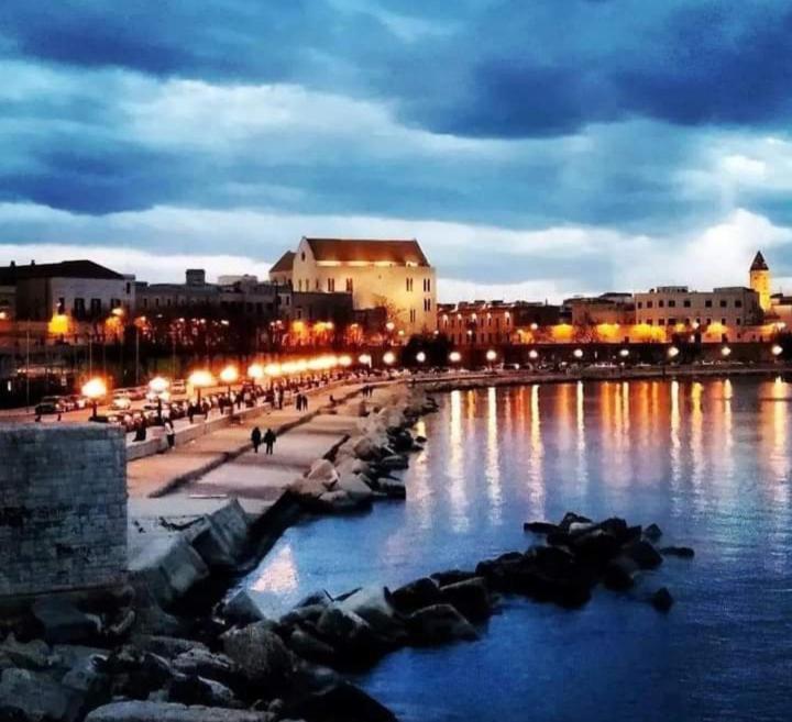 Locazione Turistica Madera Ξενοδοχείο Μπάρι Εξωτερικό φωτογραφία
